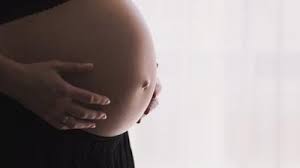 Breast cancer treatment during pregnancy is the same as for nonpregnant women in the case of early disease. Week 34 Of Pregnancy Reduces Breast Cancer Risk Says Study