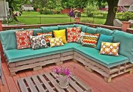 Wir Stellen Ihnen Das Sofa Aus Paletten Vor Archzine Net Mobel Aus Paletten Diy Palettenmobel Diy Gartenmobel