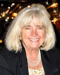 Jeanette Egan's Instagram, Twitter & Facebook