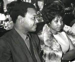 After a contentious marriage that involved domestic violence, aretha franklin divorced ted white in 1969. Aretha Franklin Ted White Aretha Franklin Franklin