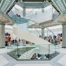 Get to know us in 280 characters or fewer! Uniqlo Hommage An Hamburger Geschichte Stores Shops