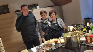 Der Koch Norbert Hohmann Vom Schmiedelandhaus In Greifendorf Und Das Kuchenteam Neue Rezepte Genuss Kulinarisch