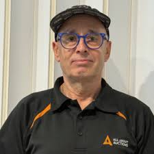 About Us :: All About Auctions