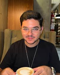 Daniel Brett (@daanbrett) • Instagram photos and videos