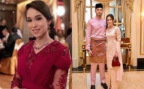 Syamim farid dan pasangannya tengku ezrique ezzuddean berlangsung meriah selama tiga hari. Syamim Farid Terkejut Suami Beri Galakan Untuk Berlakon Gempak