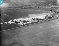 Rate your experience with the croydon airport in australia: Terminal Building And Hangars At Croydon Airport Waddon 1932 Croydon Airport Croydon London Airports