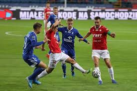 Wisła kraków to klub z bogatą historią i tradycją, który w środowisku biznesowym zatacza coraz szersze kręgi. Wisla Krakow Z Problemami W Obronie Ale Z Jasnym Planem Na Wyprawe Do Plocka Gazeta Krakowska