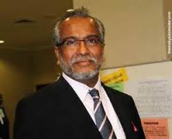 Pemuda pkr (amk) membuat laporan polis terhadap dakwaan peguam tan sri muhammad shafee abdullah menerima wang bekas anak syarikat 1mdb, src international, berjumlah rm9.5 juta daripada. Shafee Terima Gelaran Tan Sri Daripada Agong Semasa Mstar