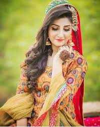 Pin By Suruthi On Brides Pakistani Bridal Wear Pakistani Bride Pakistani Fashion Party Wear