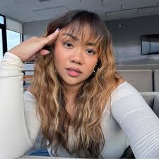 Alexis Arriola updated her profile picture.