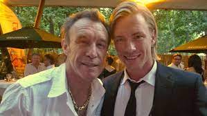 Ireen sheer vermögen sie wurde 1974 vierte beim luxemburger eurovision song contest, 1978 sechste beim germany european song contest und 1985 13. Rene Weller Macho Playboy Boxlegende Ndr De Sport