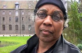 Rønneberg died on 21 october 2018. Schrijfster Astrid Roemer Krijgt P C Hooftprijs Waterkant