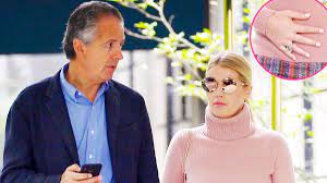 Lady kitty spencer huge engagement ring from michael lewis revealed seven months ago? Princess Diana S Niece Lady Kitty Spencer Dating Michael Lewis