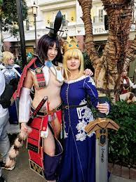 This Ushiwakamaru and Artoria cosplay I saw today : r/grandorder
