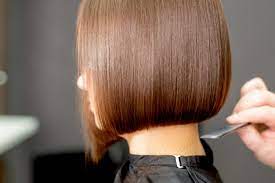 Semua kompak memuji jika potongan rambut baru shandy ini membuat kecantikan perempuan berusia 34 tahun tersebut semakin bertambah. 7 Model Rambut Pendek Wanita Paling Unik Yang Bikin Kamu Tampil Beda