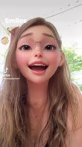 Belinda Bradfield's Instagram, Twitter & Facebook