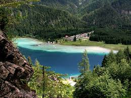 Der weissensee in der naturarena kärnten gehört zu den schönsten badeseen europas. Was S Erleben Im Naturpark Weissensee Guides