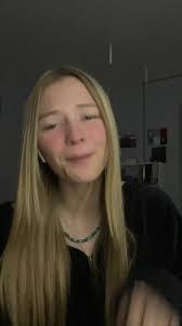 Peggy Irwin's Instagram, Twitter & Facebook