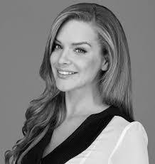 Cassandra Ross's Instagram, Twitter & Facebook