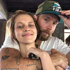 Teresa palmer is an actress, film producer, and model belonging to australia. Teresa Palmer Star In New Film With Her Four Year Old Son Bodhi Daily Mail Online