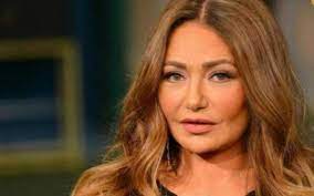 اكتشفها الفنان نور الشريف وقدمها لتعمل في عدة حصدت الفنانة ليلى علوي العديد من الجوائز لأعمالها الفنية منها جائزة أحسن ممثلة عن دورها في فيلم الهجامة و جائزة عن دورها في فيلم. Ø´Ø§Ù‡Ø¯ÙˆØ§ ÙƒÙŠÙ ÙƒØ§Ù†Øª Ù„ÙŠÙ„Ù‰ Ø¹Ù„ÙˆÙŠ Ù‚Ø¨Ù„ 17 Ø¹Ø§Ù…Ø§ Ø¨Ø§Ù„ØµÙˆØ±