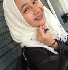 Selain karena liriknya yang indah, ia juga. Adiba Khanza Az Zahra Home Facebook