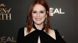 Based on the novel by @stephenking, watch the first two episodes of #liseysstory julianne moore. 16 Jahre Ehe So Schwarmt Julianne Moore Von Ihrem Mann Promiflash De