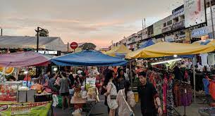 The sri petaling community centre is often used by sri petaling residents to play badminton, and it has a football field, basketball court and a playground for children. Here Are The Night Markets Open In Kuala Lumpur Throughout The Lockdown Coconuts Kl