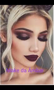 Amanda Paro's Instagram, Twitter & Facebook