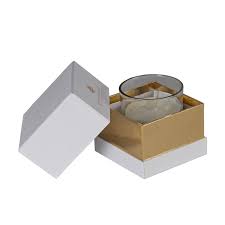 An elegant approach to packaging, the rigid gift box just oozes with luxury. Customized Design Luxury Cardboard Candle Jar Gift Packaging Box With Lid Green Color Printing