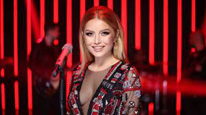She represented romania in the eurovision song contest 2009. Elena Gheorghe Agapi Official Video Youtube