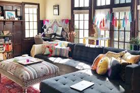 Paint ideas for open living room and kitchen. These Clever Renters Came Up With A Purrfect Ikea Hack A Diy Cat Tree Rustic Living Room Ikea Diy Cat Furniture Diy