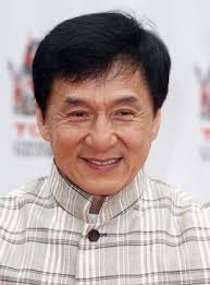 Di umili origini (il padre charles chan era un cuoco, più tardi impiegato dell'ambasciata francese a hong kong e poi in australia; Jackie Chan Filmstarts De