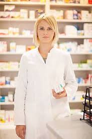 Mosuno For Stocksy United In 2020 Female Pharmacist Pharmacy