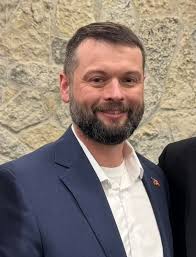 It's been an honor to work beside Trenton Mayor, Ryan Perry for State  Representative . His leadership style will suit him well at the Ohio House  and I'm proud to support and