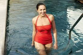 Le maillot de bain femme gainant ou échancré devient la référence pour cette saison 2021 et les prochaines. Choisir Un Maillot De Bain Gainant Guide Piscine Fr