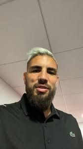 Hello peoples 🫶 I want to get a piercing for the first time, where can I  get it? 😇