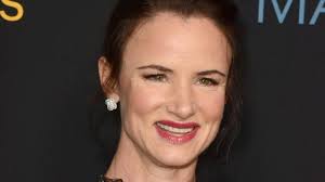 Juliette Lewis: What Most People Don't Know About The Early '90s It Girl