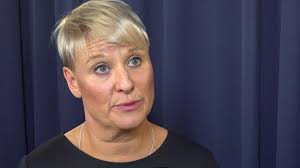 Äldreministern oroad efter 1177-anställdas larm