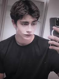 Es que yankee es demasiado 💖💞#CapCut #lukasurkijo #carlitos #yankee  #alanalejandrobalderramabeltran🥴💘