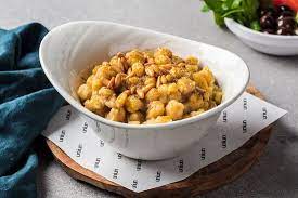 2 cups canned chickpeas 1 clove garlic, crushed 8 tablespoons lemon juice 5/16 cup olive oil 1 teaspoon cumin 1 teaspoon salt for garnishing: Balila Photo De Uniun Beyrouth Tripadvisor