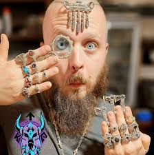 Kids' protection jewelry alternatives to Mjolnir necklaces