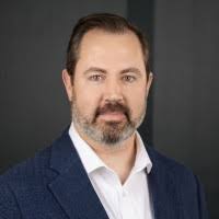 100+ profilů „Damitio“