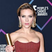 This is a fan account, i'm not scarlett. 33 Letnyaya Skarlett Johansson Poyavilas Na Publike V Korsete I Prodemonstrirovala Pyshnyj Byust Vokrug Tv