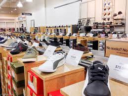 dsw designer shoe warehouse canada to fashionistas in 2021 designer shoe warehouse dsw designer shoe warehouse designer shoes