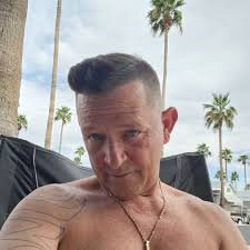 Jessie James Decker added a new photo.