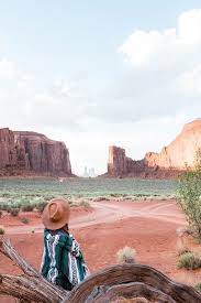 A Garden To Walk In And Immensity To Dream In Meaning 4 Day Guide To Monument Valley Surrounding Southern Utah Area Monument Valley Monument Canyon Country