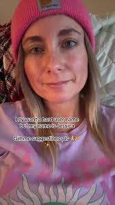 Jessica Lesher's Instagram, Twitter & Facebook