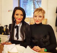 From wikimedia commons, the free media repository. Borbely Alexandra Huga Nagyon Dogos A Ritkan Latott Dominikaval Pozolt Hazai Sztar Femina