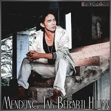 Free mendung tak berarti hujan dedy dores mp3. Download Lagu Mendung Tak Berarti Hujan Oleh Endraguo Mp3 Stafaband